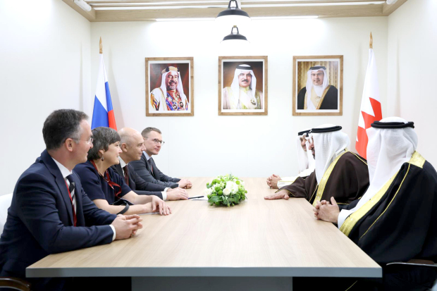 Finance and National Economy Minister Shaikh Salman bin Khalifa Al Khalifa met Anton Siluanov, Russian Finance Minister, on the sidelines of SPIEF 2025. The minister highlighted the strong Bahraini-Russian relations, emphasising the importance of further advancing cooperation to meet shared goals and aspirations.